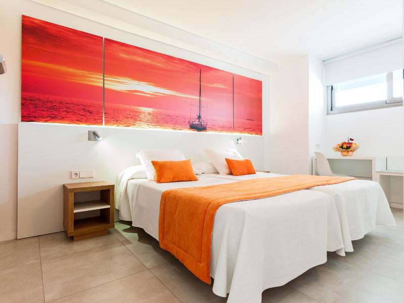 Superior Apartment image 1