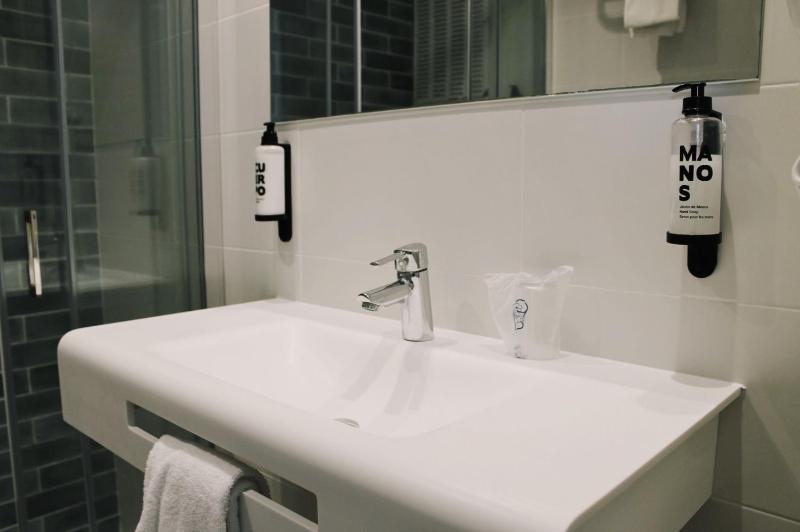  Double Room ( 2 Adults ) image 3