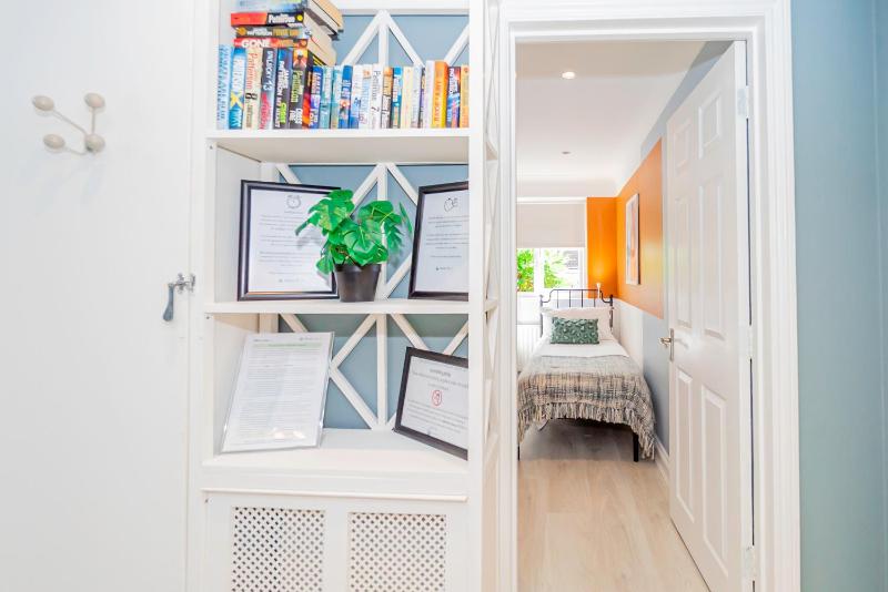 Air Maison - Bright and Breezy - 5 Min Walk to Seafront - image 9
