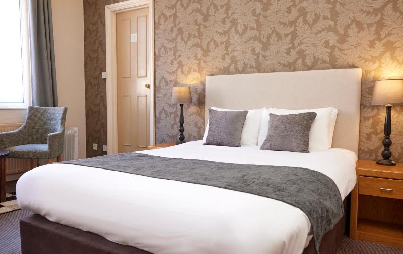 Double Room image 1