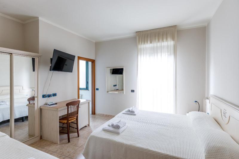 Triple Room image 4