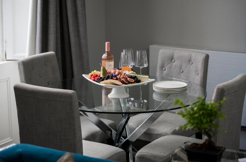 Two-Bedroom Apartment - Isla image 4