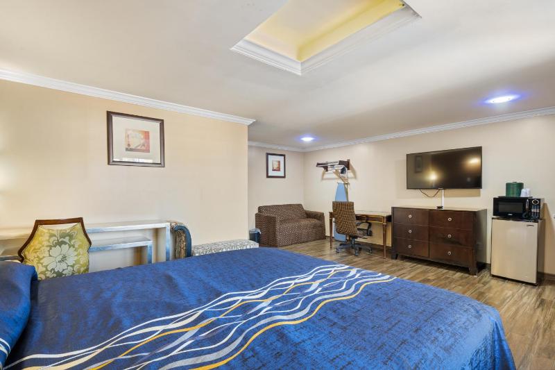 Exclusive Suite image 3