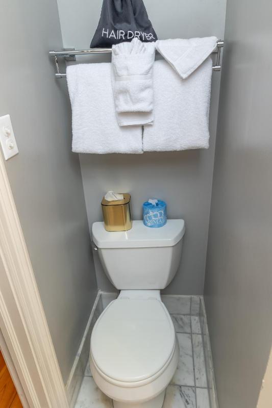 Deluxe Double Room with Two Double Beds image 2