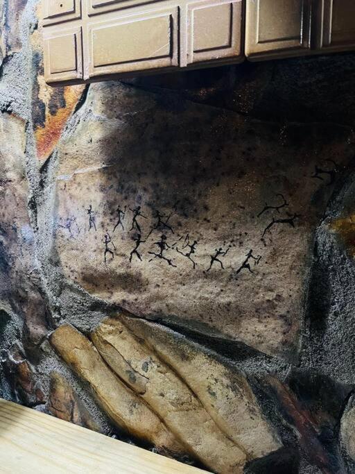 Cave79 - image 6