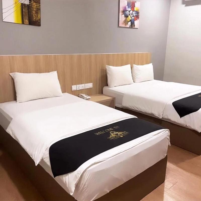 Superior Triple Room image 1