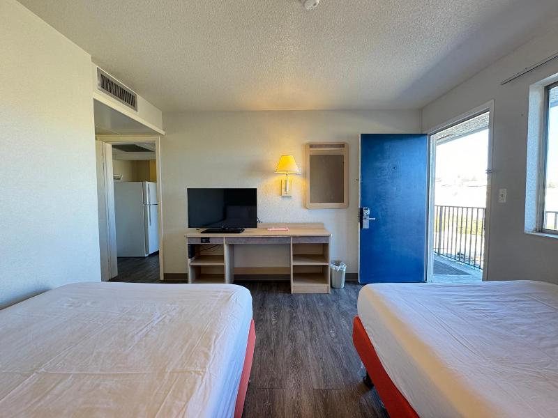 Deluxe Quadruple Room - Non-Smoking image 4