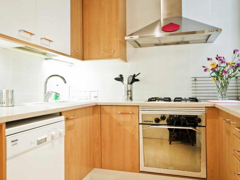 Apartamento con 2 Dormitorios Elegante y Céntrico en Rambla Catalunya - ES-341-2 - image 7