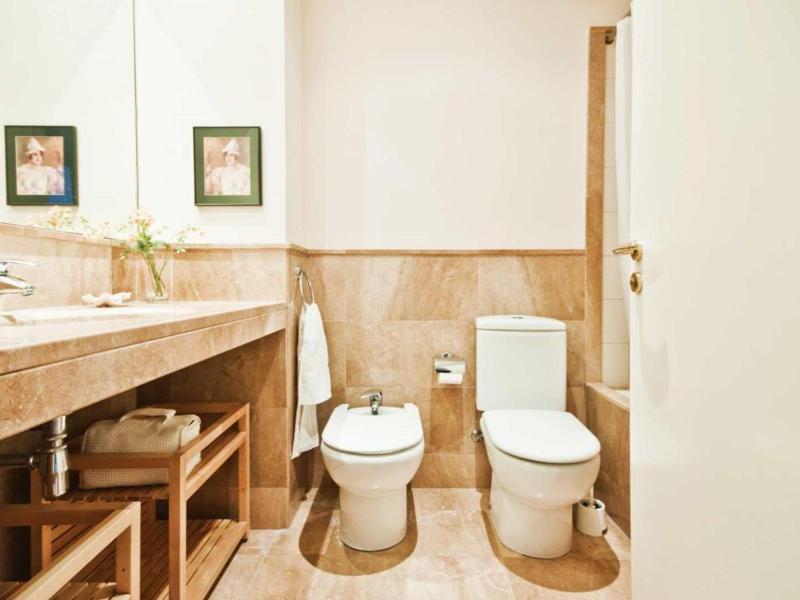Apartamento con 2 Dormitorios Elegante y Céntrico en Rambla Catalunya - ES-341-2 - image 12