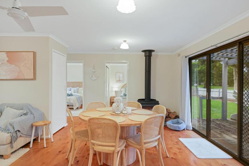 Cowes Cottage Phillip Island - image 7