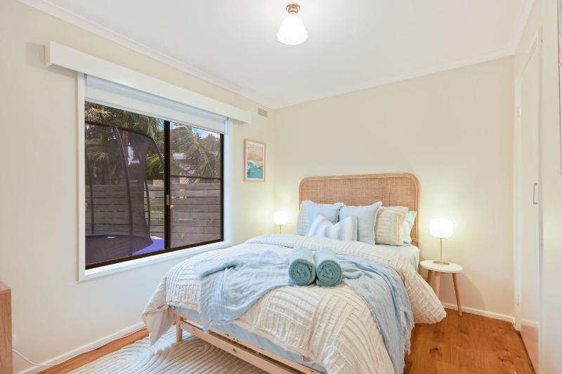 Cowes Cottage Phillip Island - image 3