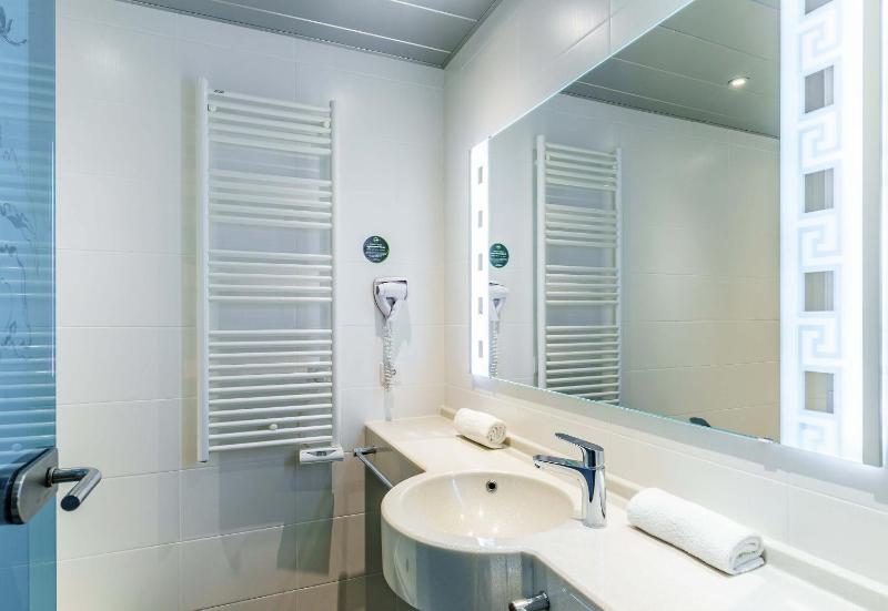 Triple Room image 2