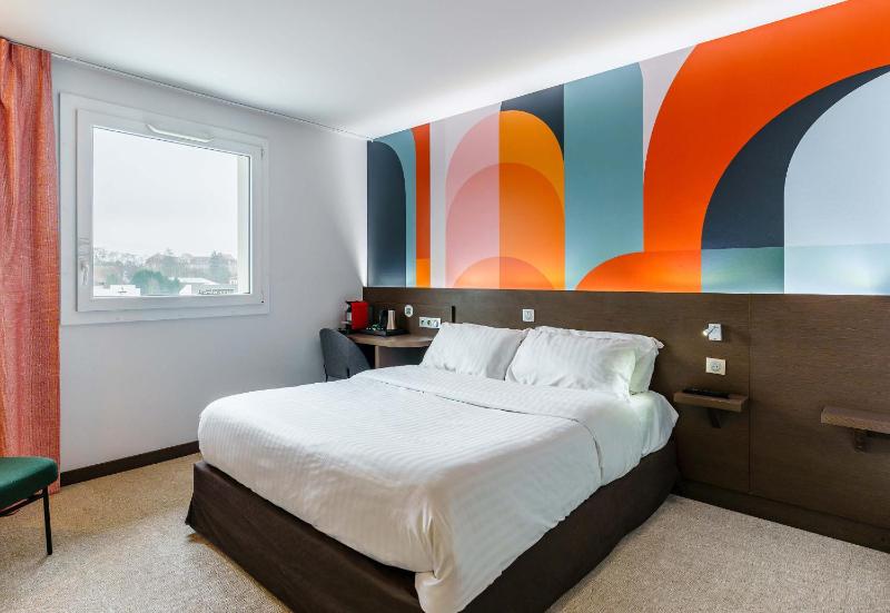Double Room image 3