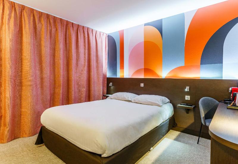 Double Room image 2