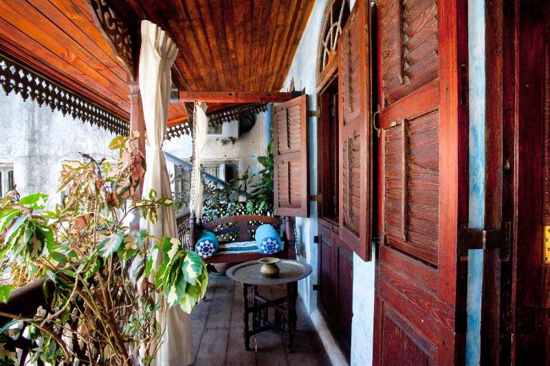 Emerson Spice - image 5