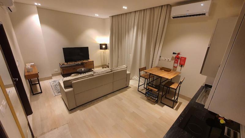 Jozefina Riviera Hawana Salalah - image 5