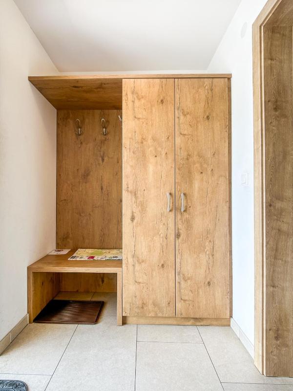 One Bedroom Apartment 3 image 3