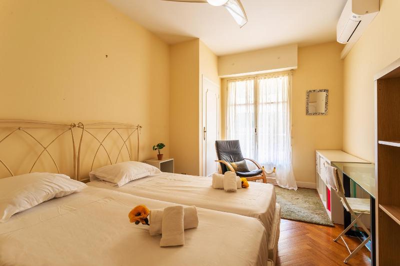 LE CAPITOL 2 AP4421 By Riviera Holiday Homes - image 14