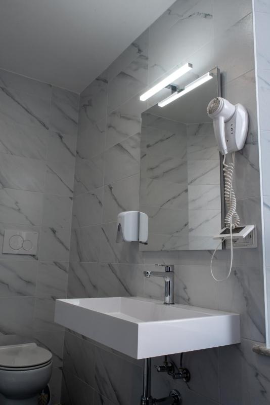 Superior Double Room image 2