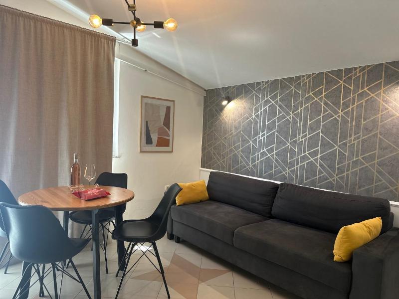 Apartment with Sea View image 4