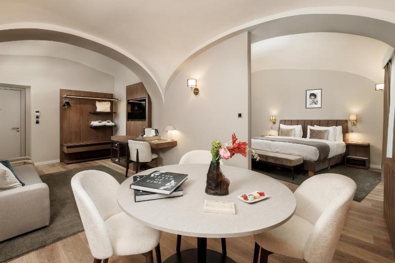 Two-Bedroom Suite image 1