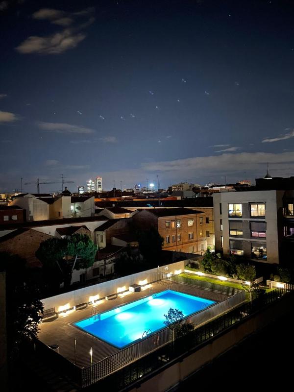 2B2B Deluxe apartment - Jardines de Cuatro Caminos - Business District - Santiago Bernabéu Images