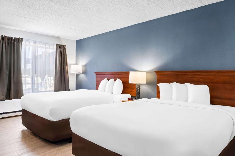 Double Room with Two Double Beds - Non-Smoking image 2
