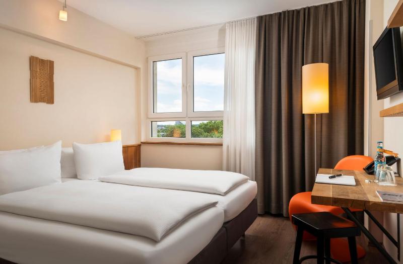 Mainhaus Stadthotel Frankfurt - image 3
