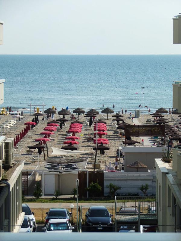 Global Hotel - image 48