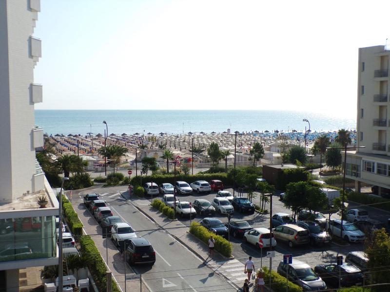 Global Hotel - image 28
