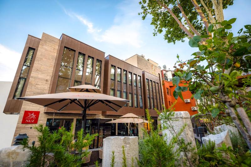 Sura Concept Hotel - image 8