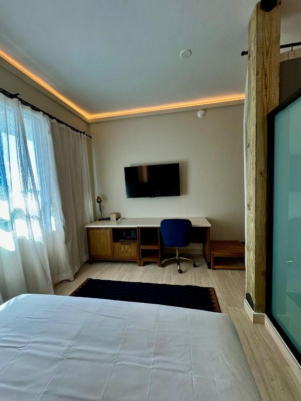 Double Room image 2