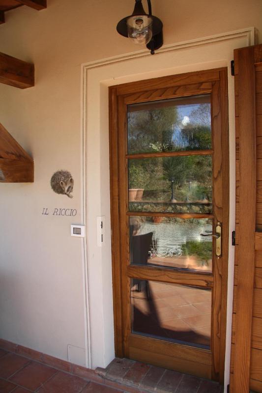 Two-Bedroom Apartment with Pool View (4 Adults) image 2