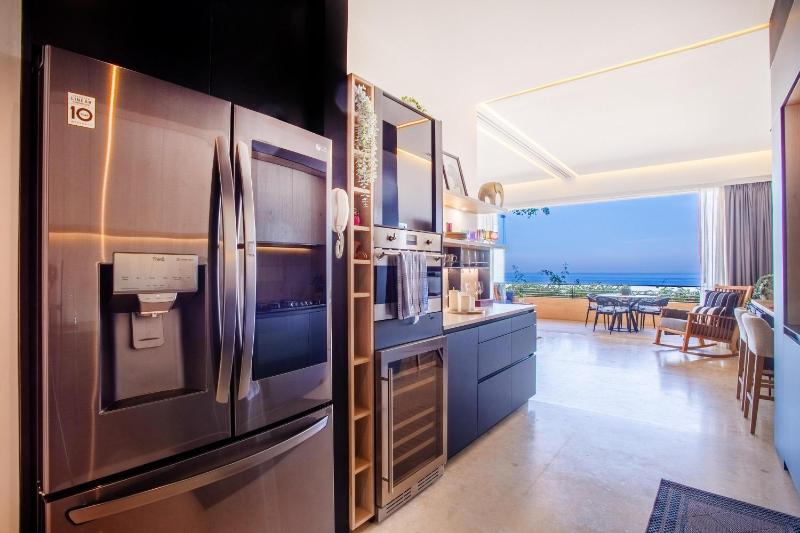 Luxury 1BR + Flex + Heated Rooftop Pool in Soho PV - image 8