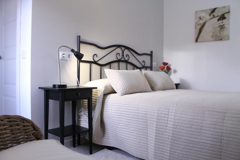 Standard Queen Room image 1