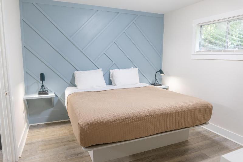 Atlantis Inn - Tybee Island - image 27