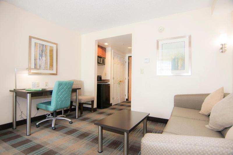Superior King Studio Suite - Non-Smoking image 4