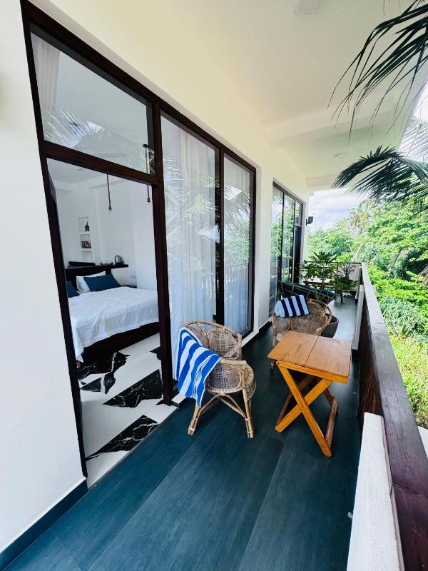 Coconut Palm beach restaurant and rooms - image 16