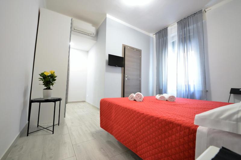 Double or Twin Room image 2