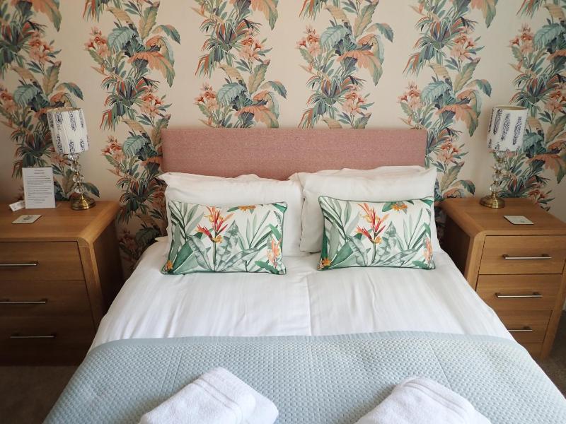 Double Room image 4