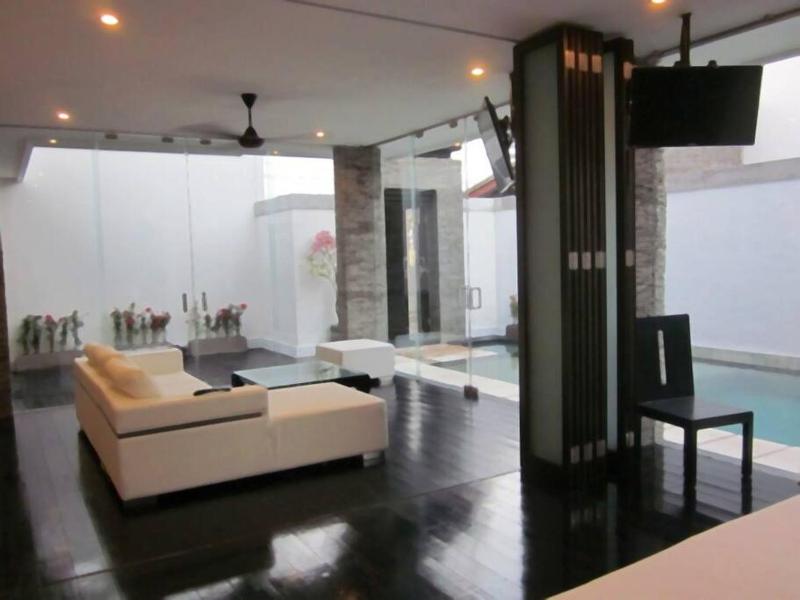 20 off Special Brilliant Location - image 33