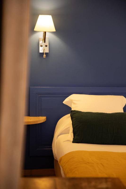Lounge Suite image 2