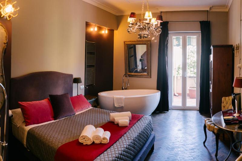 Superior Double Room image 1