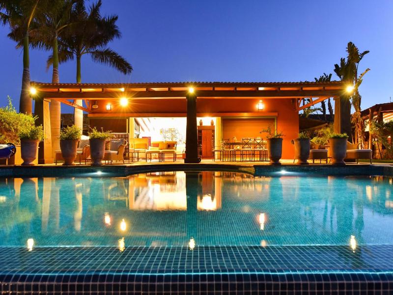 Superior Luxury Villa with Private Pool image 1