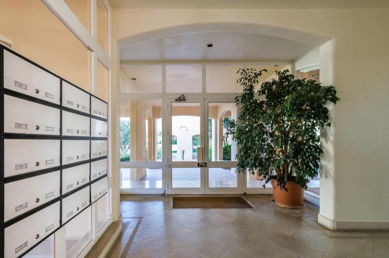 Luxury Sea View - image 9