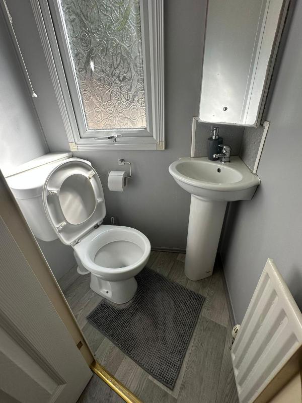 Mobile Home image 4