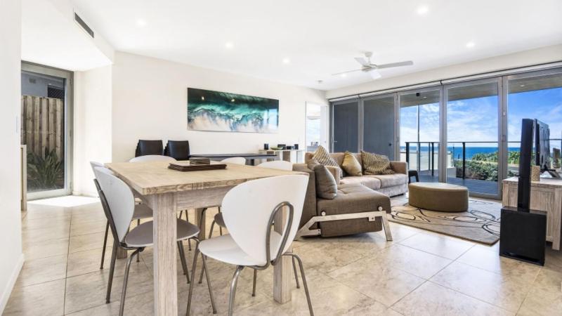 Beachfront Apartment 1 Cabarita Beach Images