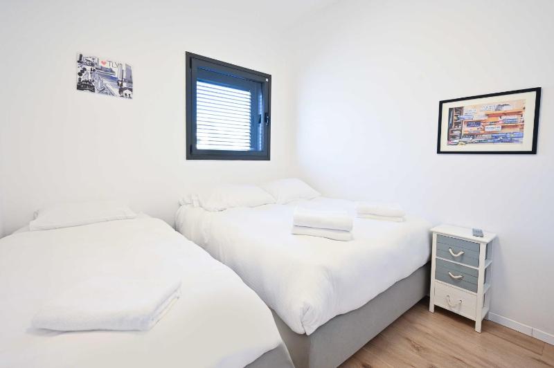 Luxury 2 BR in Yavne by HolyGuest - image 2