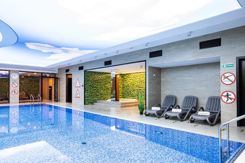 Hotel Crocus - image 3