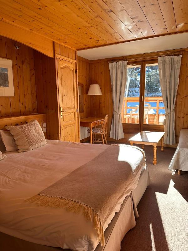 Superior Double or Twin Room image 1